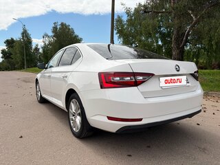 2018 Skoda Superb III, белый, 1750000 рублей, вид 5