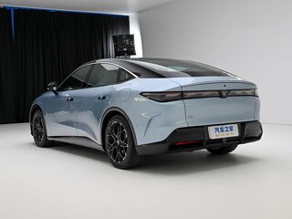 2026 Arcfox Alpha S5 I Рестайлинг, голубой, 3740000 рублей, вид 5