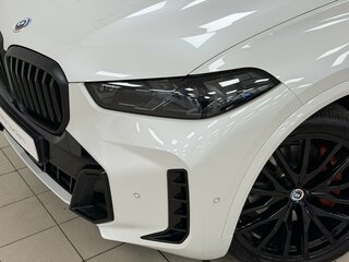 2023 BMW X5 40i IV (G05/G18) Рестайлинг, белый, 12895000 рублей, вид 3