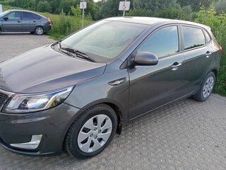 2014 Kia Rio 6-speed III, серый, 850000 рублей, вид 1
