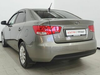 2011 Kia Cerato 5-speed II, серый, 670000 рублей, вид 5