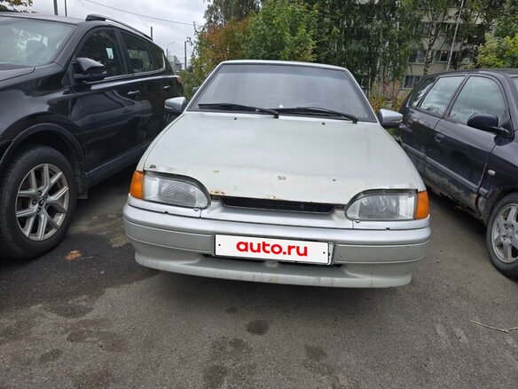 2004 Lada (ВАЗ) 2115, белый, 82000 рублей - вид 2