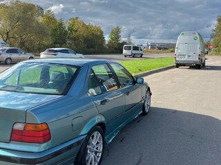 1992 BMW 3 серии 318i III (E36), зелёный, 280000 рублей, вид 4