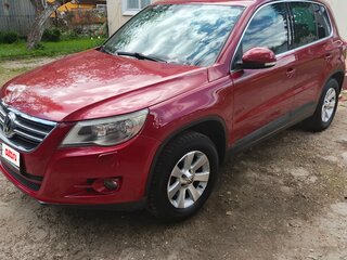 2010 Volkswagen Tiguan I, красный, 1115000 рублей, вид 1