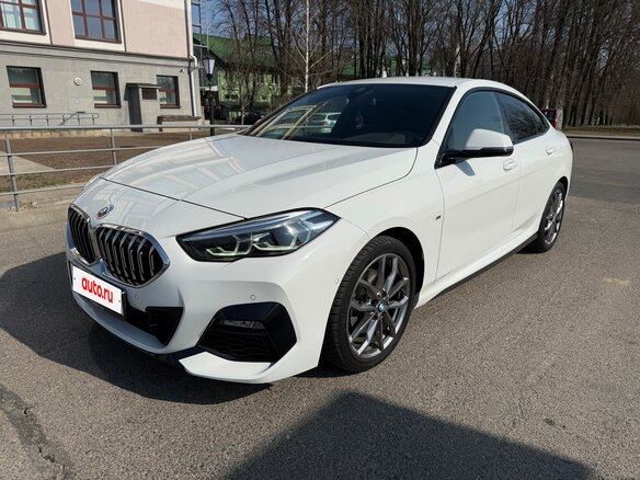 2022 BMW 2 серии 218i F44, белый