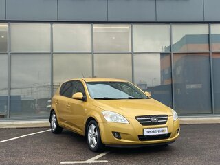 2009 Kia Ceed I, жёлтый, 549000 рублей, вид 2