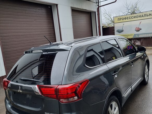 2016 Mitsubishi Outlander III Рестайлинг 2, серый, 1595000 рублей - вид 18