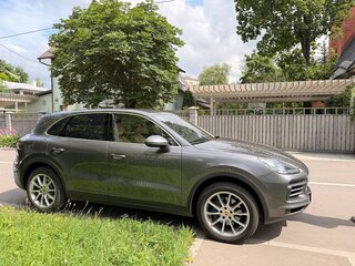 2018 Porsche Cayenne III, серый, 5890000 рублей, вид 2