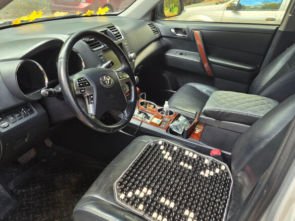 2013 Toyota Highlander II (XU40) Рестайлинг, серебристый - вид 5
