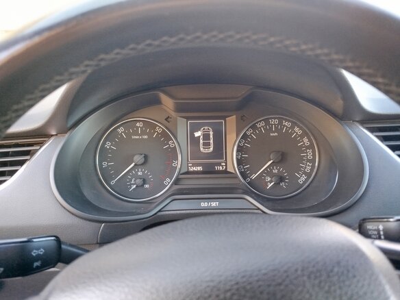 2014 Skoda Octavia III (A7), белый, 1400000 рублей - вид 10