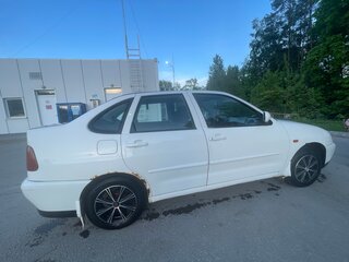 1997 Volkswagen Polo III, белый, 220000 рублей, вид 3
