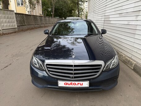 2016 Mercedes-Benz E-Класс 200 V (W213, S213, C238), зелёный, 1790000 рублей, вид 2