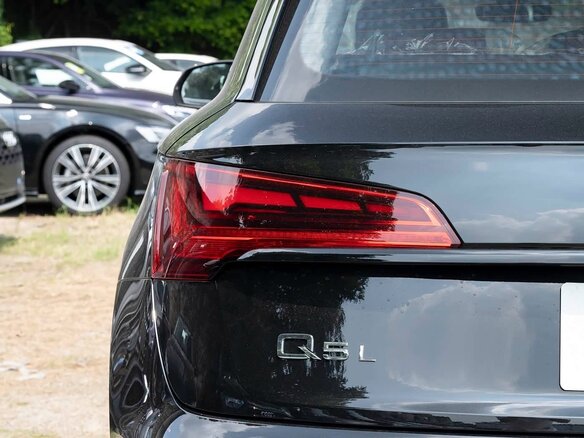 2026 Audi Q5 40 TFSI III (GU), чёрный, 5950000 рублей - вид 33