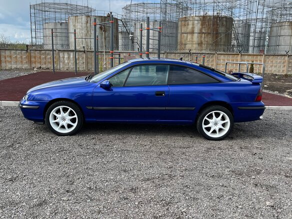 1993 Opel Calibra, синий, 450000 рублей - вид 4
