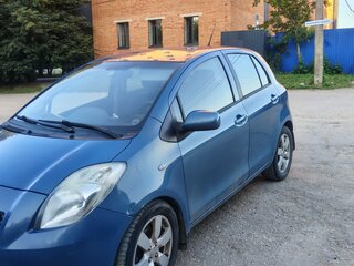 2008 Toyota Yaris II, серый, 600000 рублей, вид 2