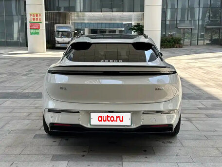 2025 Zeekr 007 GT 100 kWh, бежевый, 5500000 рублей, вид 5