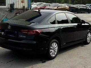 2022 Volkswagen Lavida III, чёрный, 1155000 рублей, вид 3