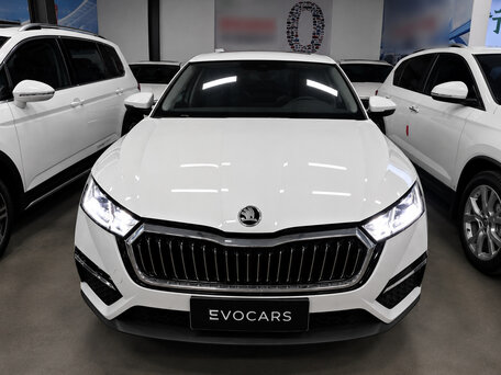 2023 Skoda Octavia IV (A8), белый, 2090000 рублей, вид 1