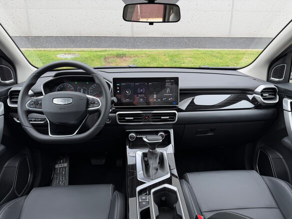 2026 Geely Coolray (Binyue Cool) I Рестайлинг, серый - вид 11