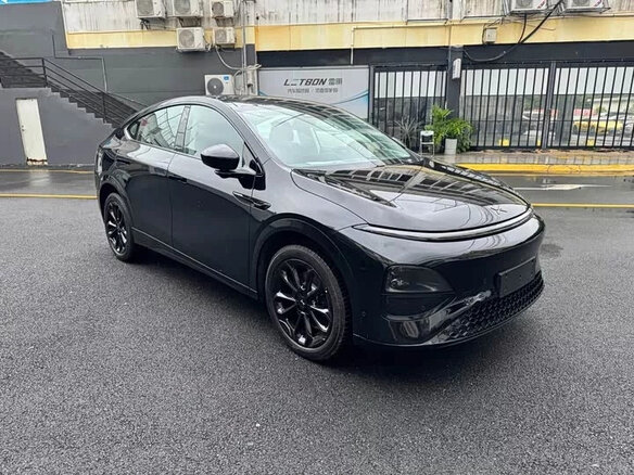 2026 Xpeng G6 I Рестайлинг, чёрный, 4700700 рублей - вид 2