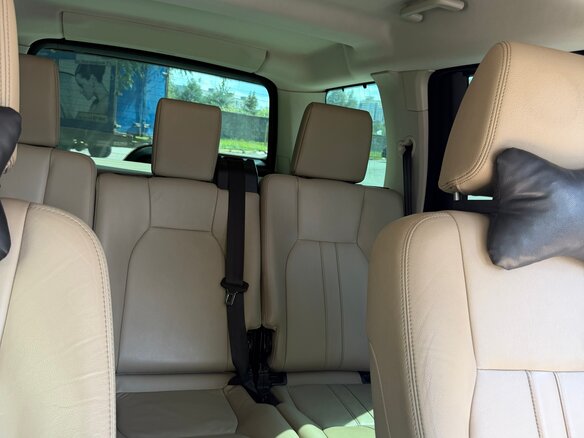 2010 Land Rover Discovery IV, чёрный - вид 23