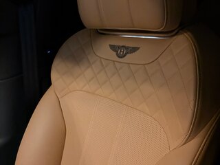 2016 Bentley Bentayga I, зелёный, 9700000 рублей, вид 1