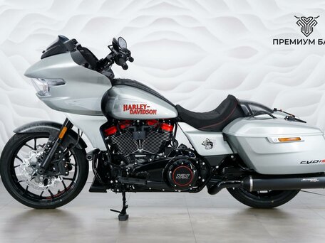 2025 Harley-Davidson CVO Road Glide ST, серебристый, 5599000 рублей, вид 2