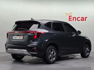 2023 Kia Seltos I Рестайлинг, серый, 1860000 рублей, вид 3