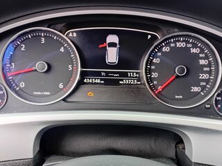 2012 Volkswagen Touareg II, белый, 3000000 рублей, вид 3