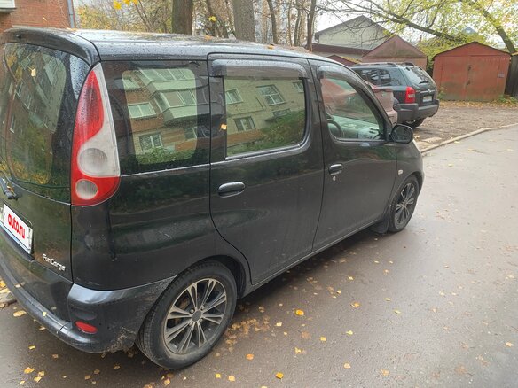 2001 Toyota FunCargo, чёрный, 350000 рублей - вид 2
