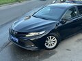 2020 Toyota Camry VIII (XV70), чёрный, 2450000 рублей - вид 3