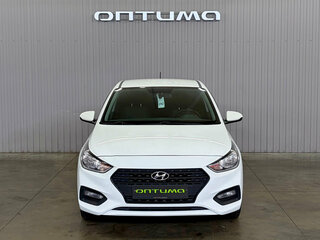 2018 Hyundai Solaris II, белый, 1297000 рублей, вид 2
