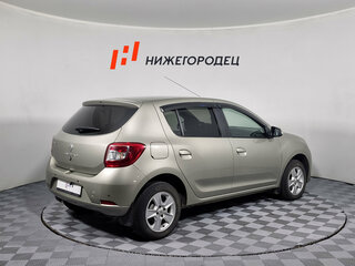 2015 Renault Sandero II, бежевый, 886000 рублей, вид 5