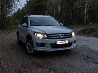 2016 Volkswagen Tiguan I Рестайлинг, белый, 1940000 рублей, вид 3