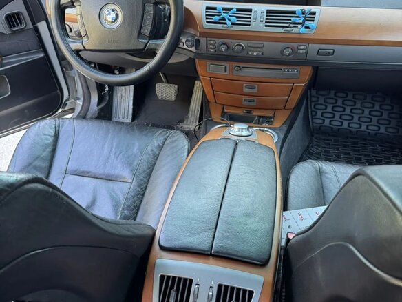 2002 BMW 7 серии 735i IV (E65/E66), серебристый, 620000 рублей - вид 8
