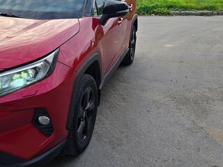 2021 Toyota RAV4 V (XA50), красный, 3200000 рублей, вид 2