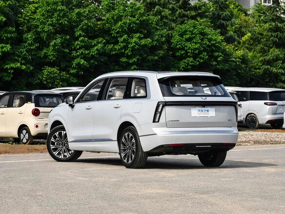 2026 Wuling Starlight L, серебристый, 3900206 рублей - вид 3