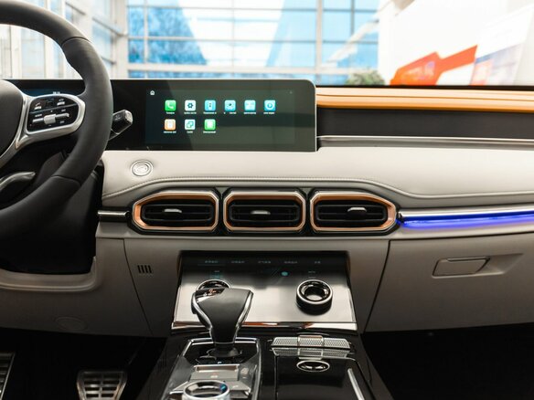 2026 Jetour X70+ I Рестайлинг, серый, 3099000 рублей - вид 24