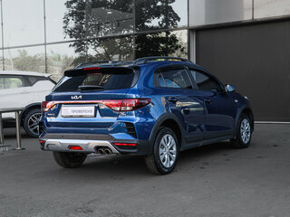 2021 Kia Rio X IV Рестайлинг, синий, 1590000 рублей, вид 4