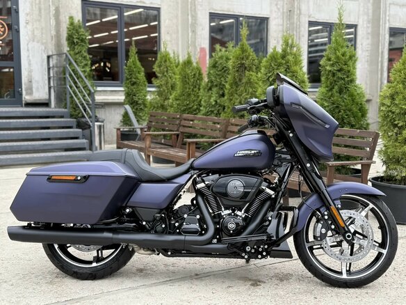 2025 Harley-Davidson Street Glide, фиолетовый, 3750000 рублей - вид 5