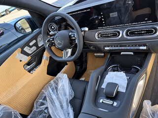 2026 Mercedes-Benz GLS 450 d II (X167) Рестайлинг 2, чёрный, 20980000 рублей, вид 4
