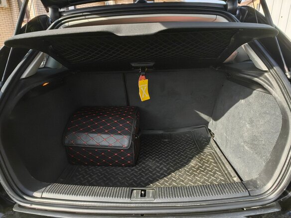 2012 Audi A3 II (8P) Рестайлинг 2, чёрный, 800000 рублей - вид 4