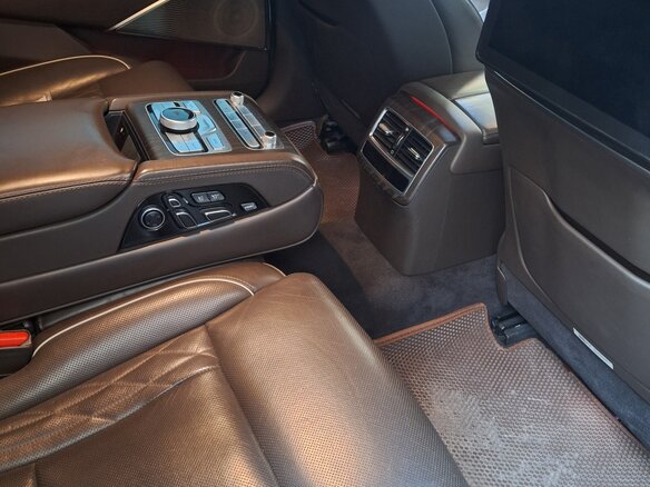 2019 Kia K900 II, коричневый, 2699000 рублей - вид 18