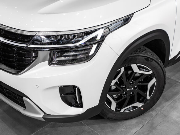 2025 Kia Seltos I Рестайлинг, белый, 3250000 рублей - вид 7