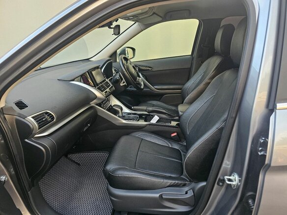 2018 Mitsubishi Eclipse Cross I, серый, 1649000 рублей - вид 11