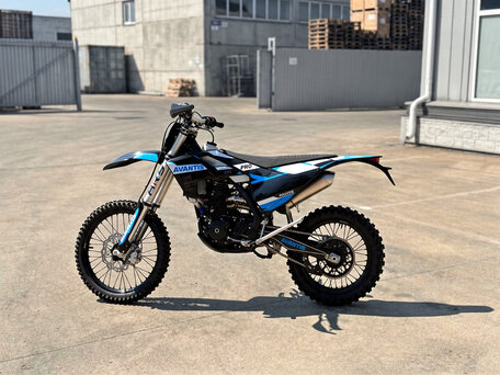 2026 Avantis Enduro 250 Pro/Carb, чёрный, 189200 рублей, вид 3