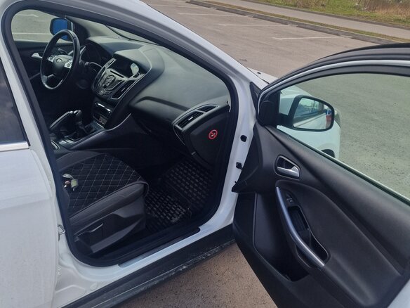 2013 Ford Focus III, белый, 1150000 рублей - вид 5