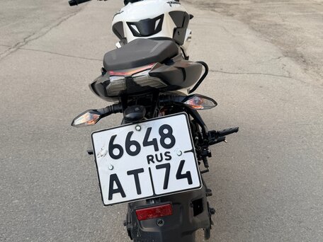 2022 Bajaj Pulsar NS 200, белый, 160000 рублей, вид 4