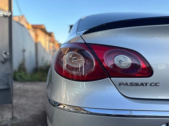 2010 Volkswagen Passat CC I, серебристый - вид 13
