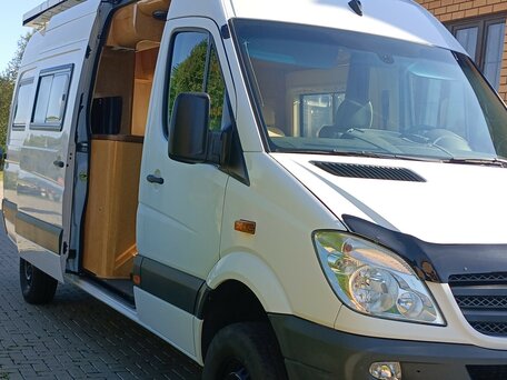 2012 Mercedes-Benz Sprinter, белый, 7300000 рублей, вид 2